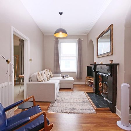 Fifth Quarter Apartment With Free Parking York Extérieur photo