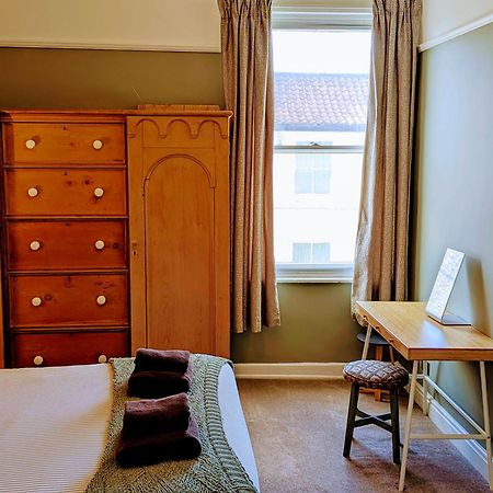 Fifth Quarter Apartment With Free Parking York Extérieur photo