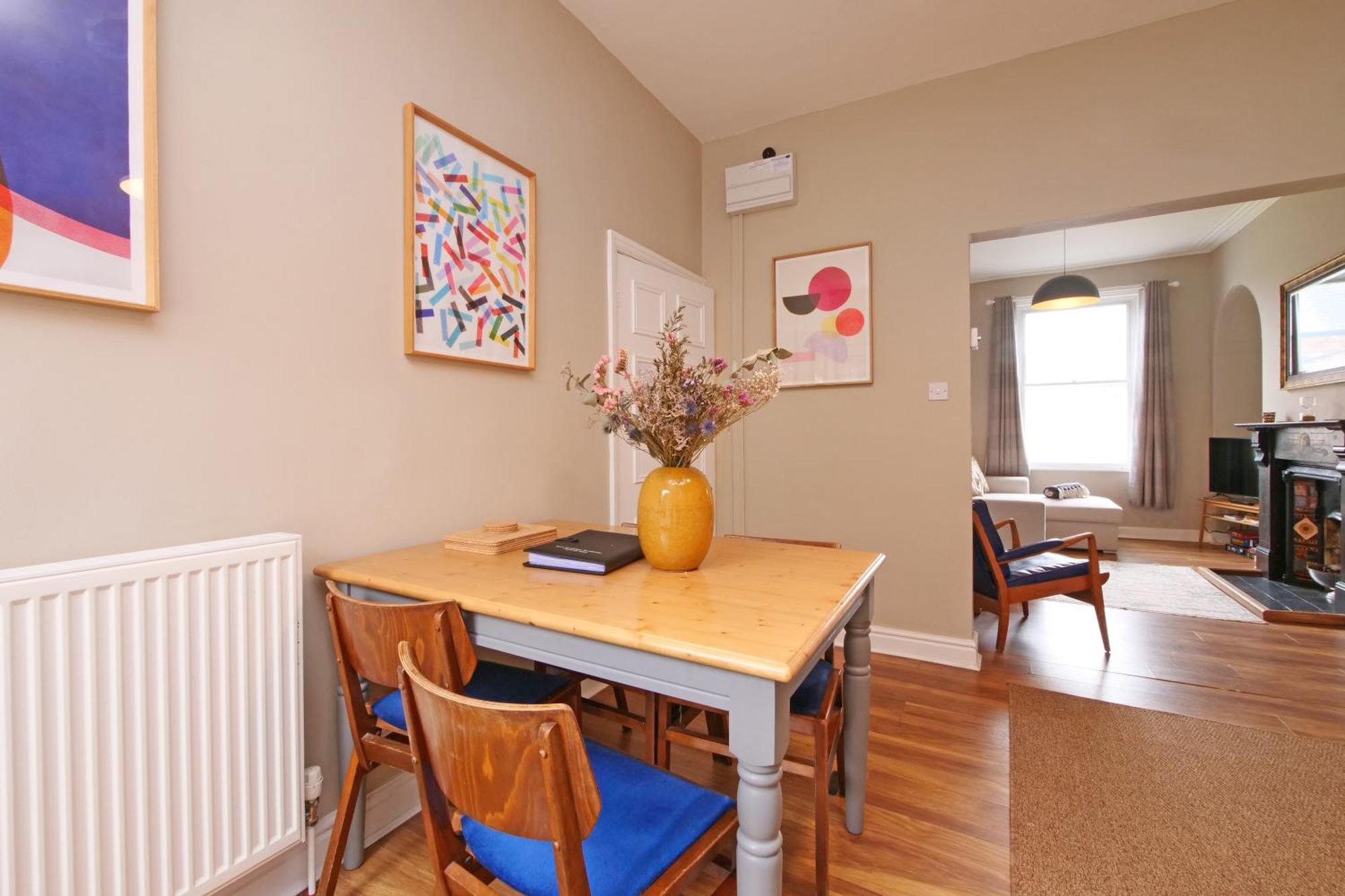 Fifth Quarter Apartment With Free Parking York Extérieur photo