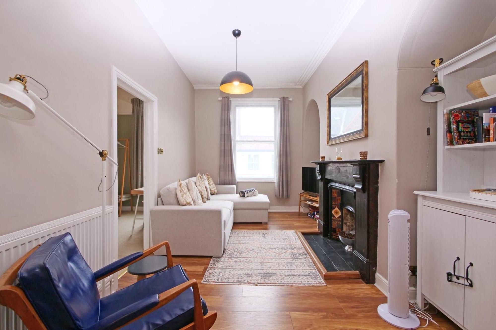 Fifth Quarter Apartment With Free Parking York Extérieur photo